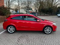 Gebraucht Opel Astra GTC 200 PS (147 kW) 2008 Rot Coupé