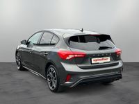 Gebraucht Ford Focus ST-Line X 155 PS (114 kW) 2021 Magneticgrau (metallic) Limousine