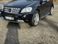 Gebraucht Mercedes ML500 387 PS (284 kW) 2010 Schwarz SUV