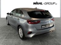 Neu Kia Ceed 99 PS (72 kW) 2026 Silber Kleinwagen