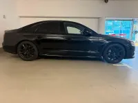 Gebraucht Audi S8 plus Comfort 605 PS (444 kW) 2017 Schwarz Limousine