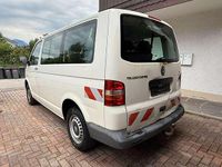 Gebraucht VW Transporter 131 PS (96 kW) 2004 Grauweiß r9002 Van