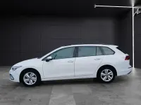 Gebraucht VW Golf VIII Life 116 PS (85 kW) 2021 Pure white Kombi