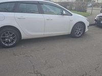 Gebraucht Opel Astra 120 PS (88 kW) 2014 Kombi