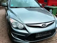 Gebraucht Hyundai i30 Classic 109 PS (80 kW) 2012 Silber Kombi