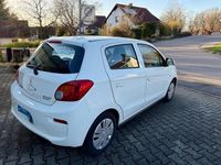 Gebraucht Mitsubishi Space Star Basis 71 PS (52 kW) 2019 Weiß Kleinwagen