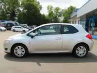 Gebraucht Toyota Auris Sol 124 PS (91 kW) 2007 Silber Kleinwagen