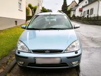 Usado Ford Focus Ghia 116 CV (85 kW) 2004 Azul Familiar