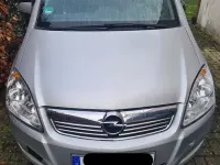 Gebraucht Opel Zafira Edition 140 PS (102 kW) 2009 Silber Van / Kleinbus