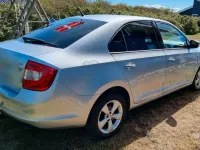 Gebraucht Skoda Rapid Ambition 90 PS (66 kW) 2012 Silber Kleinwagen