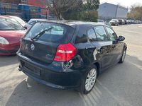 Gebraucht BMW 118 Advantage 143 PS (105 kW) 2011 Schwarz Kleinwagen