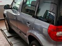 Gebraucht Skoda Yeti Elegance 140 PS (102 kW) 2012 Silber SUV