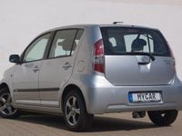 Gebraucht Daihatsu Sirion 69 PS (50 kW) 2008 Silber Kleinwagen