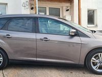 Gebraucht Ford Focus Champions Edition 125 PS (91 kW) 2013 Braun Kombi