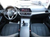 Gebraucht BMW 318 Performance 156 PS (114 kW) 2021 Aventurinrot iii Limousine