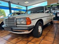 Gebraucht Mercedes 250 140 PS (102 kW) 1983 Weiß Limousine