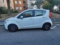 Gebraucht Opel Agila 68 PS (50 kW) 2012 Weiß Kleinwagen