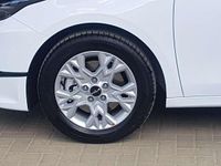 Neu Kia Ceed 99 PS (72 kW) 2025 Carraraweiss Kleinwagen