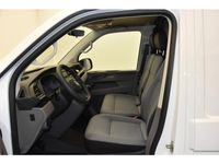 Gebraucht VW T6.1 110 PS (80 kW) 2022 Weißgrau Van