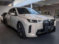 Neu BMW iX M Sport 300 kW (408 PS) 2025 Grau SUV