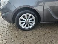 Gebraucht Opel Meriva 120 PS (88 kW) 2012 Silber Van / Kleinbus