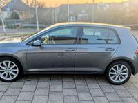 Gebraucht VW Golf VII Highline 150 PS (110 kW) 2018 Grau Limousine