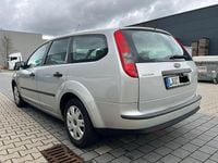 Gebraucht Ford Focus 125 PS (91 kW) 2005 Grau Kombi