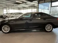 Gebraucht BMW 320 M Sport 190 PS (139 kW) 2025 Black sapphire metallic Limousine
