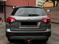 Gebraucht Suzuki Vitara 120 PS (88 kW) 2017 Grau SUV