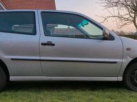 Gebraucht VW Polo 60 PS (44 kW) 1998 Silber Kleinwagen