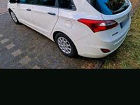Gebraucht Hyundai i30 109 PS (80 kW) 2013 Weiß Kombi