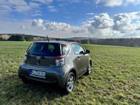 Gebraucht Toyota iQ 68 PS (50 kW) 2010 Braun Kleinwagen