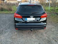 Gebraucht Ford Focus 101 PS (74 kW) 2016 Schwarz Limousine