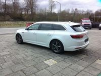 Gebraucht Renault Talisman Initiale Paris 200 PS (147 kW) 2022 Weiss "nacre" Kombi