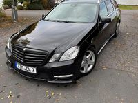 Gebraucht Mercedes E220 AMG line 170 PS (125 kW) 2012 Schwarz Limousine