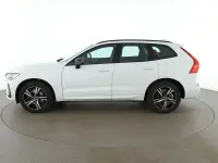 Gebraucht Volvo XC60 R-Design 197 PS (144 kW) 2022 Weiß SUV