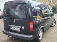 Second-hand Opel Combo 90 CP (66 kW) 2009 Negru Monovolum