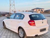 Gebraucht BMW 116 122 PS (89 kW) 2011 Weiß Kleinwagen