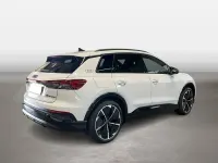 Używany Audi Q4 e-tron Ambiente 210 kW (286 KM) 2025 Biały SUV