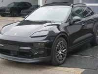 Gebraucht Porsche Macan Basis 264 kW (360 PS) 2026 Schwarz SUV