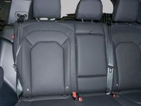 Gebraucht Land Rover Defender SE Dynamic 200 PS (147 kW) 2023 Grün SUV