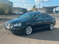 Second-hand VW Jetta 140 CP (102 kW) 2005 Negru Berlinǎ