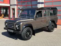 Gebraucht Land Rover Defender 143 PS (105 kW) 2011 Braun SUV