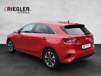 Neu Kia Ceed 140 PS (102 kW) 2025 Rot Kleinwagen