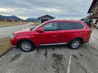 Gebraucht Mitsubishi Outlander Diamant Edition 150 PS (110 kW) 2020 Rot SUV