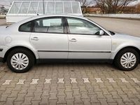 Gebraucht VW Passat 125 PS (91 kW) 1999 Violet Limousine