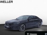Gebraucht BMW 520 M Sport 208 PS (152 kW) 2025 Black sapphire (schwarz) Limousine