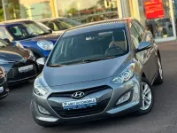 Gebraucht Hyundai i30 Trend 135 PS (99 kW) 2013 Grau Limousine