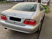Gebraucht Mercedes CLK320 Elegance 218 PS (160 kW) 2000 Silber Coupé