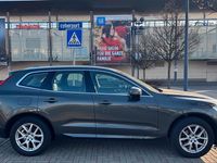 Gebraucht Volvo XC60 Momentum 190 PS (139 kW) 2019 Grau SUV
